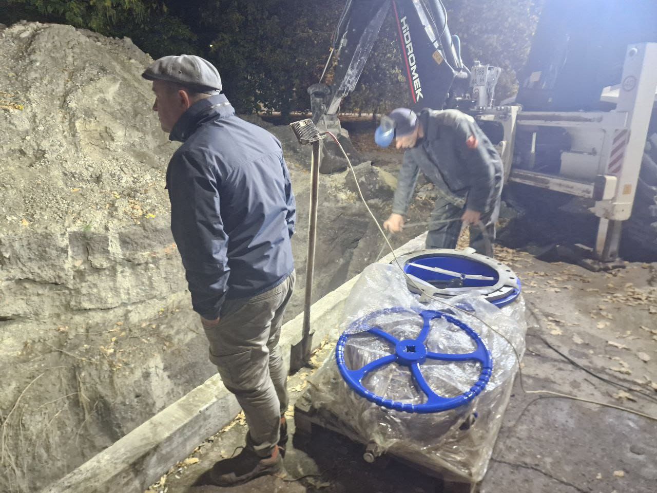 Саратовцам обещают вернуть воду в ближайшее время Саратовцам обещают вернуть воду в ближайшее время